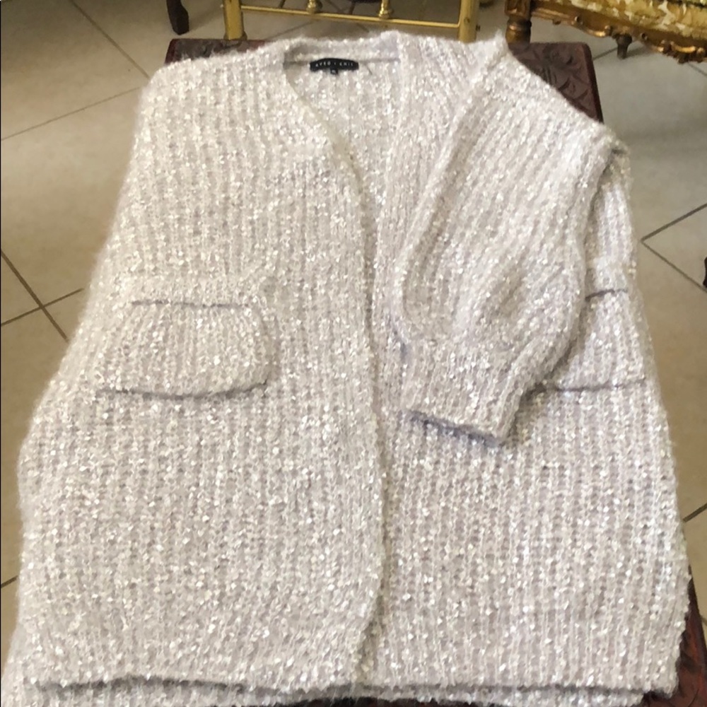 GREY & SILVER CARDIGAN SWEATER - Picture 5 of 8